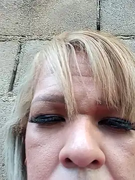 blondebitchlitle online show from January 10, 9:19 pm