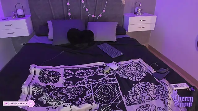  cherrysnow online show from September 29, 4:17 am