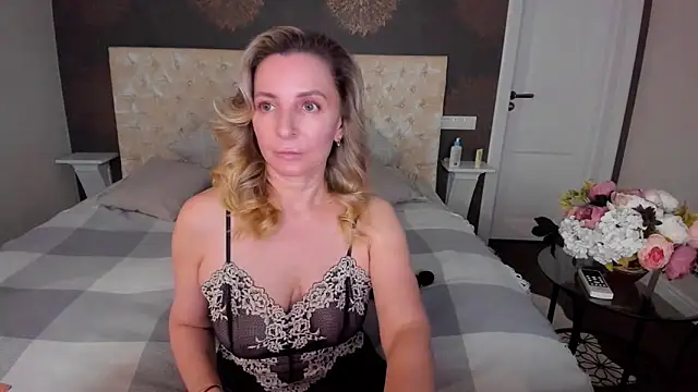 AllisonWilliams online show from September 22, 5:00 pm