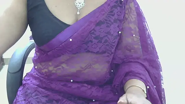 Snapshot of indian_anu_mallu chatting on October 24, 7:26 am indian anu mallu online show from October 24, 7:26 am