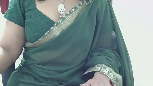 Snapshot of indian_anu_mallu chatting on October 4, 5:02 am indian anu mallu online show from October 4, 5:02 am