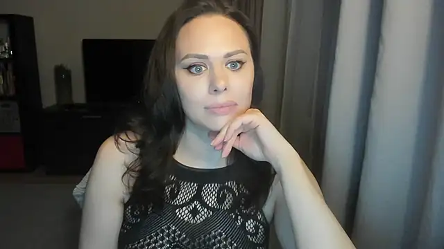 MollyCheiz online show from February 17, 3:55 pm