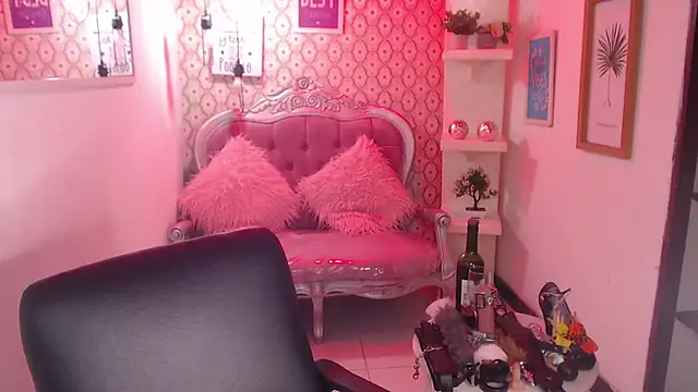 Snapshot of scarleth_blue chatting on September 13, 3:36 am scarleth blue online show from September 13, 3:36 am