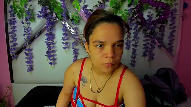 Snapshot of MelanyCarter18 chatting on October 14, 1:25 pm MelanyCarter18 online show from October 14, 1:25 pm