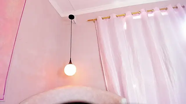 Snapshot of anna_lorenss chatting on September 24, 12:04 pm anna lorenss online show from September 24, 12:04 pm