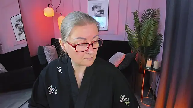 Snapshot of AlexandraKind chatting on September 26, 2:25 pm AlexandraKind online show from September 26, 2:25 pm