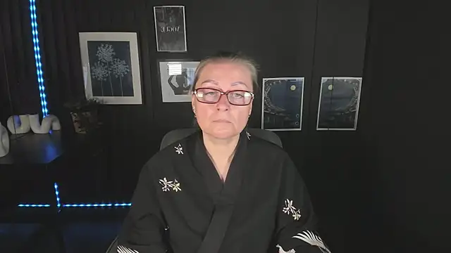 Snapshot of AlexandraKind chatting on September 25, 2:16 pm AlexandraKind online show from September 25, 2:16 pm