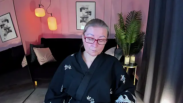 Snapshot of AlexandraKind chatting on September 20, 1:53 pm AlexandraKind online show from September 20, 1:53 pm