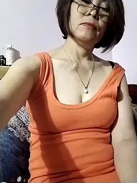 Baby-tits2024 online show from October 14, 1:25 pm