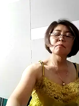 Baby-tits2024 online show from October 3, 12:54 pm