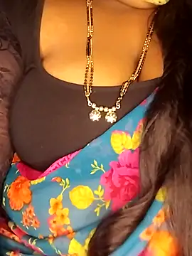 Sexy Radhikaa online show from December 20, 12:53 pm