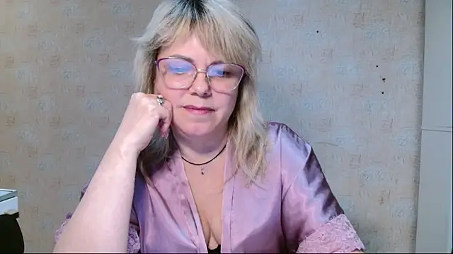 sweetsunset11 online show from April 2, 3:53 pm