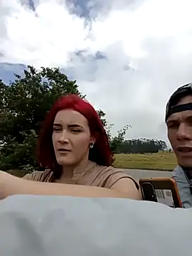 Snapshot of laura_arias018 chatting on October 10, 6:13 pm laura arias018 online show from October 10, 6:13 pm