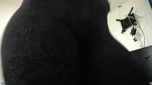 princehermosa44 online show from November 23, 9:38 pm