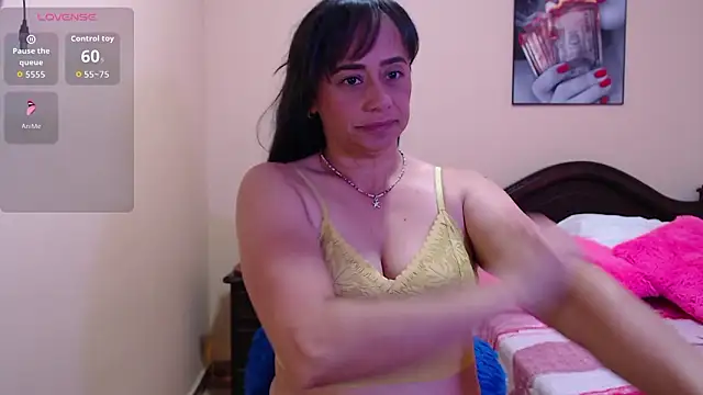 sara florez1 online show from January 19, 11:17 am