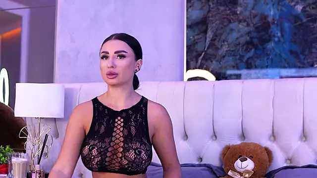 IsabelleHunt online show from September 16, 3:47 am