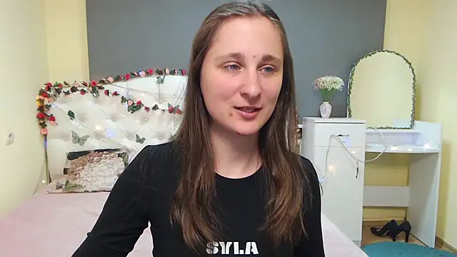 MichelLeee online show from March 25, 1:14 pm