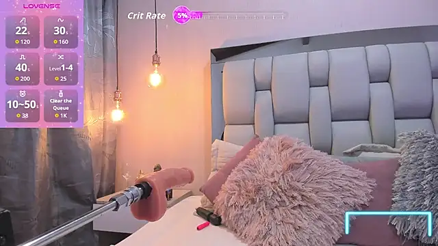 Snapshot of AshleyHill2 chatting on October 9, 4:27 am AshleyHill2 online show from October 9, 4:27 am