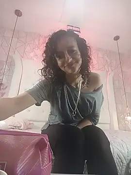 AriannaRussell  online show from May 17, 12:48 pm