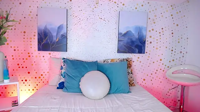 Aniie Doll online show from February 10, 8:23 pm