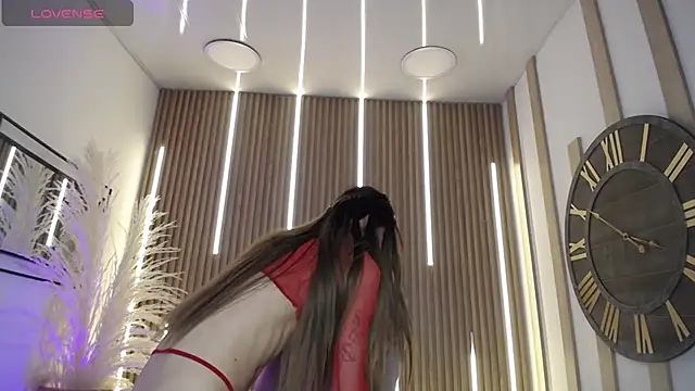 Snapshot of Aniie_Doll chatting on September 25, 8:50 pm Aniie Doll online show from September 25, 8:50 pm