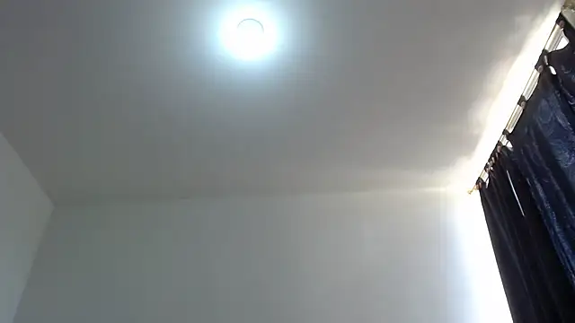 nicolle milf1978 online show from October 30, 5:58 pm