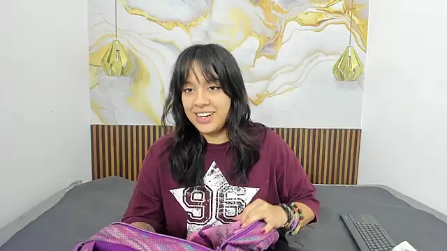 MelissaGilll online show from November 17, 7:14 pm