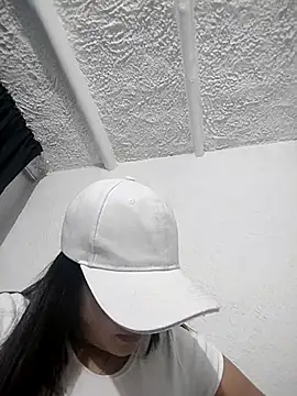 Snapshot of Victoria_Ponce1 chatting on September 29, 1:22 am Victoria Ponce1 online show from September 29, 1:22 am