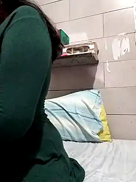 Snapshot of Babydol18_ chatting on September 13, 9:45 pm Babydol18 online show from September 13, 9:45 pm