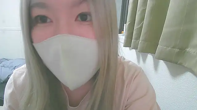 Remi official online show from February 2, 1:32 pm