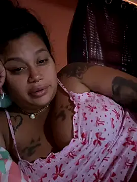 ImHisFavorite304 x online show from October 3, 8:36 pm