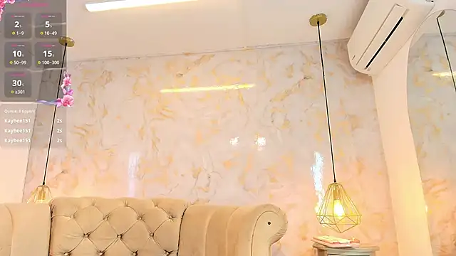 briannaduque online show from September 21, 7:01 pm