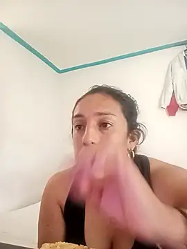 Snapshot of yaz_guzman chatting on September 22, 8:51 pm yaz guzman online show from September 22, 8:51 pm