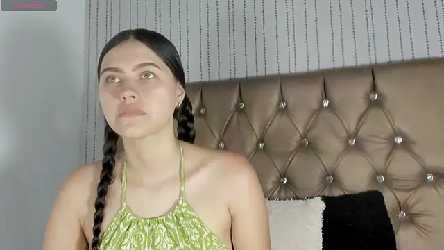 candymery online show from September 23, 7:01 pm