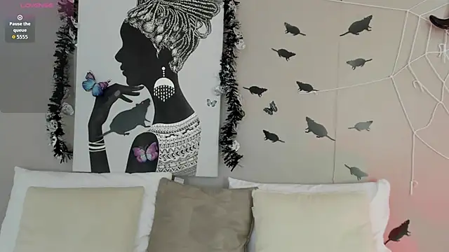 Snapshot of Adelesmithh chatting on October 31, 12:09 pm Adelesmithh online show from October 31, 12:09 pm