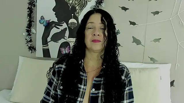 Snapshot of Adelesmithh chatting on October 25, 11:51 am Adelesmithh online show from October 25, 11:51 am