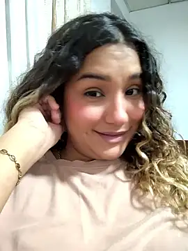 BrendaGirs online show from December 2, 3:30 am