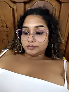 BrendaGirs online show from March 27, 8:37 am