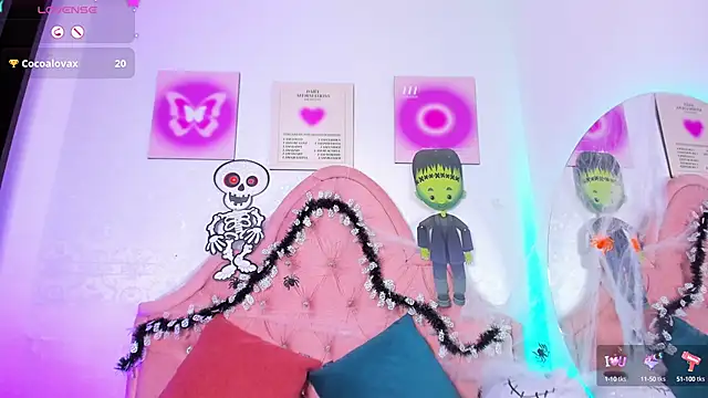 Snapshot of amandalee01 chatting on October 13, 9:39 pm amandalee01 online show from October 13, 9:39 pm