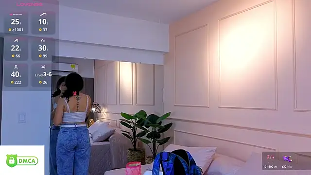 Snapshot of SHARONN____ chatting on October 20, 4:04 am SHARONN online show from October 20, 4:04 am