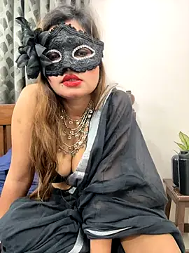 HoneyBearCpl online show from November 17, 4:30 pm