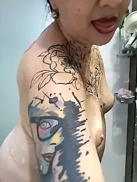 Snapshot of poisson_ivy chatting on October 1, 9:53 pm poisson ivy online show from October 1, 9:53 pm