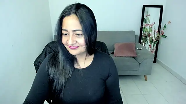 Snapshot of Adele_Sweett chatting on October 17, 10:51 am Adele Sweett online show from October 17, 10:51 am