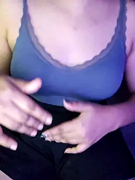 Snapshot of Olivia3 chatting on October 31, 10:14 pm Olivia3 online show from October 31, 10:14 pm