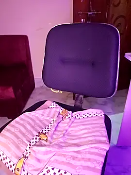 Snapshot of Olivia3 chatting on September 23, 9:35 pm Olivia3 online show from September 23, 9:35 pm