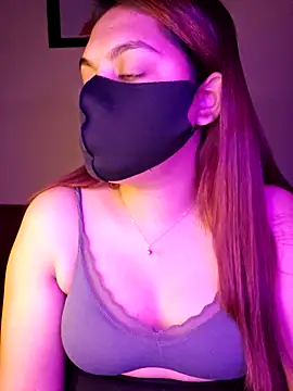 Snapshot of Olivia3 chatting on September 22, 9:24 pm Olivia3 online show from September 22, 9:24 pm