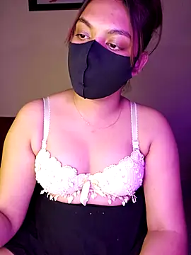 Snapshot of Olivia3 chatting on September 27, 10:17 pm Olivia3 online show from September 27, 10:17 pm