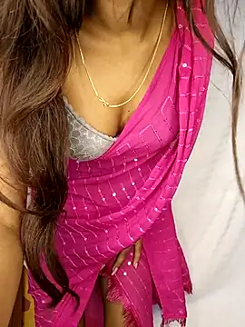 Snapshot of sexyriya_008 chatting on October 8, 9:24 am sexyriya 008 online show from October 8, 9:24 am