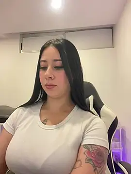 Zoee t online show from April 26, 5:16 am