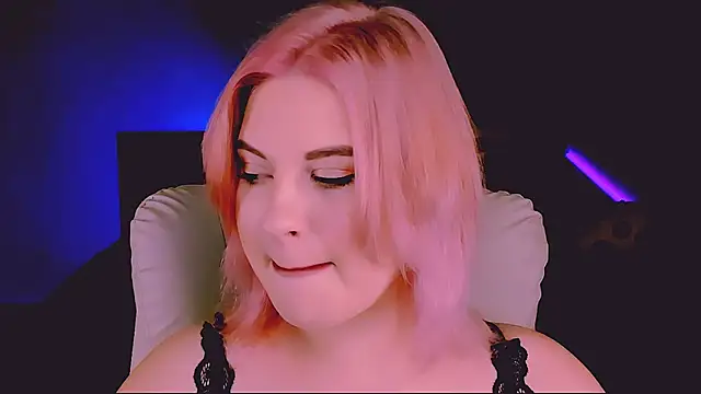 Snapshot of evaharve chatting on September 19, 5:06 am evaharve online show from September 19, 5:06 am